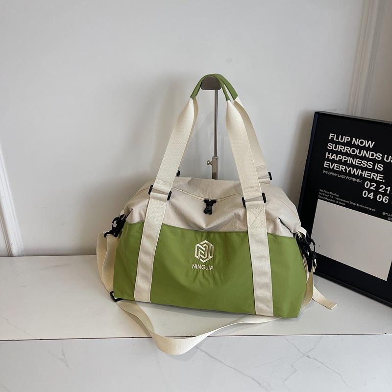 

Short-distance large-capacity travel bag for women, lightweight yoga fitness bag, women s travel portable bag, business trip luggage bag зелений