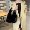 New Mao Mao hand bag casual solid color plush girl tote bag autumn and winter texture handbag
