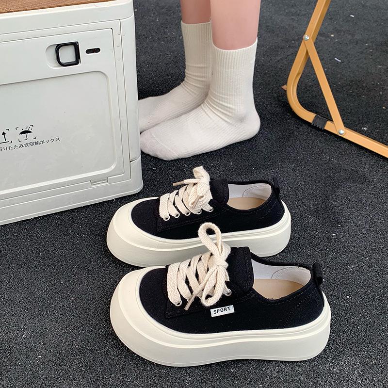 Canvas shoes women's 2025 new summer popular big head shoes thin thick sole heightening sports casual black board shoes