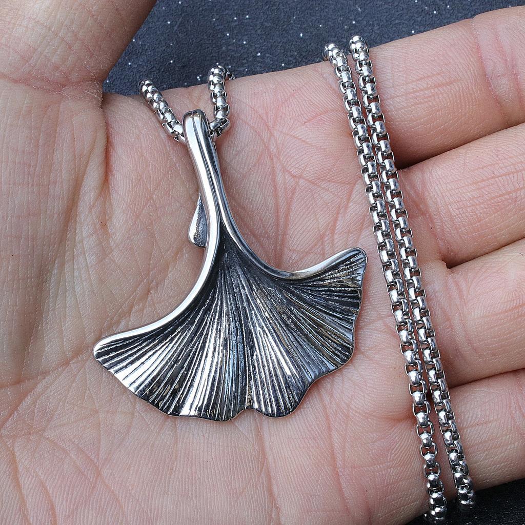 Popular Personality Ginkgo Biloba Titanium Steel Pendant Necklace Leaf Necklace Fashion Sweater Chain