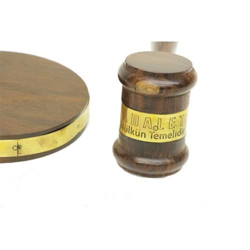 

Бронзовый молоток судьи