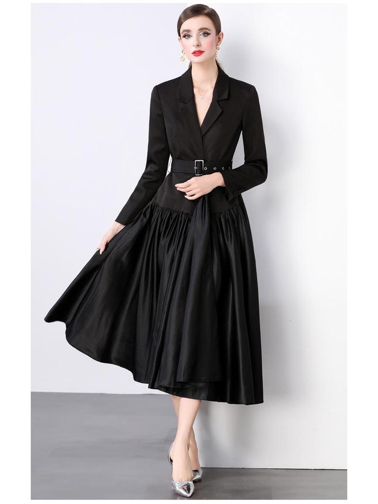 Stylish French Suit Dress with Dramatic Stitching and Midi Swing Design