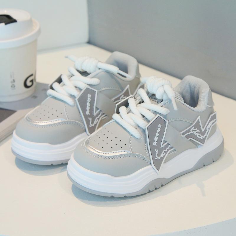Children's Sports Shoes 2025 Spring and Autumn New Boys' Casual Shoes Lightweight Korean Version Girls' Board Shoes Soft-soled Baby Shoes