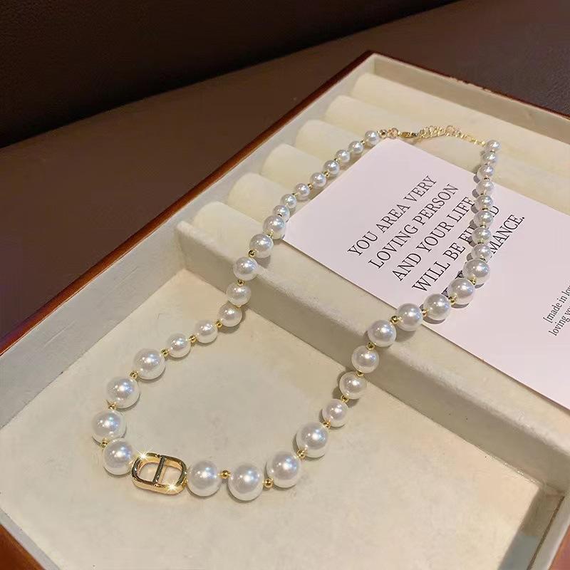 Love Pearl Necklace CD Buckle Light Luxury Celebrity Temperament Necklace Retro Versatile Pearl Necklace Niche Premium
