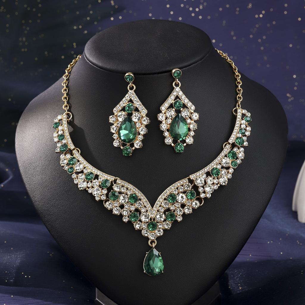 European and American Retro Necklace Earrings Set Bridal Wedding Banquet Dress Accessories Exaggerated Luxury Ruby Two-piece Set 2026