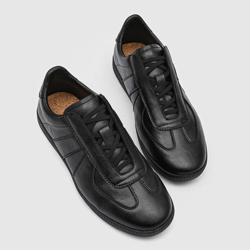 Versatile Trendy Board Shoes, Retro Moral Training Shoes, Comfortable Foot Cover, Leather Shoes, Thin-Soled Classic Little White Shoes