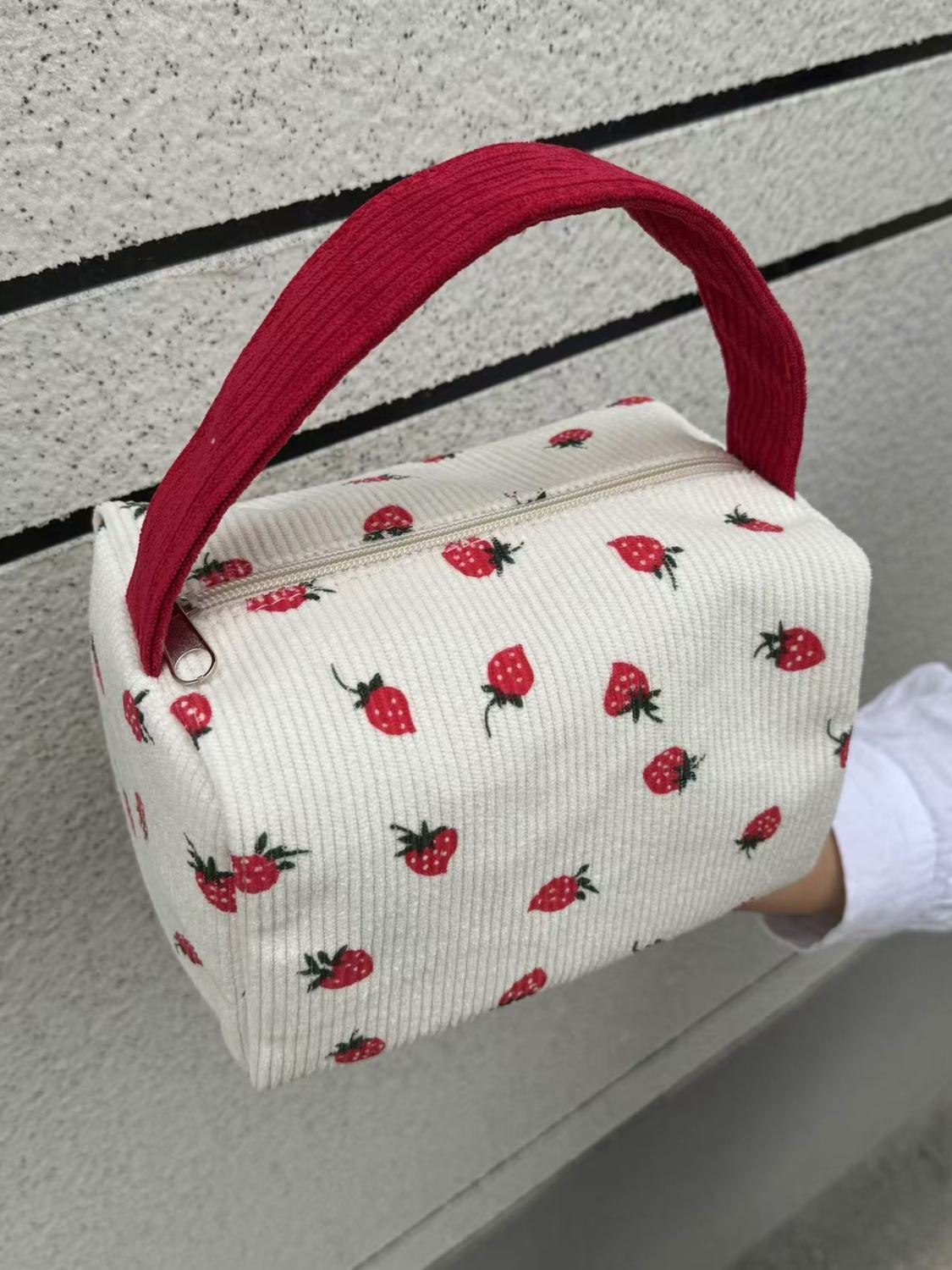 

Новая вельветовая нишевая универсальная косметичка премиум-класса большой вместимости для хранения, портативная косметичка для мытья