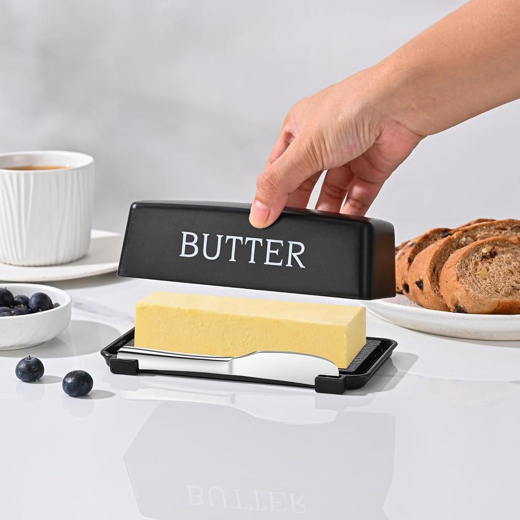 Cross-Border Plastic Butter Dish with Knife and Lid, Food-Grade PP for Kitchen and Refrigerator Storage.