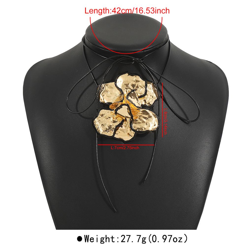 Tooxika Exaggerated Oil Drip Black Edge Three-dimensional Ruffled Flower Pendant Necklace Vintage Stacking Necklace