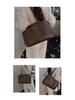 Women's Large-Capacity Retro Tote Bag - Versatile, Casual, Single Shoulder, Underarm Design for Autumn & Winter 2025 Work Commute.