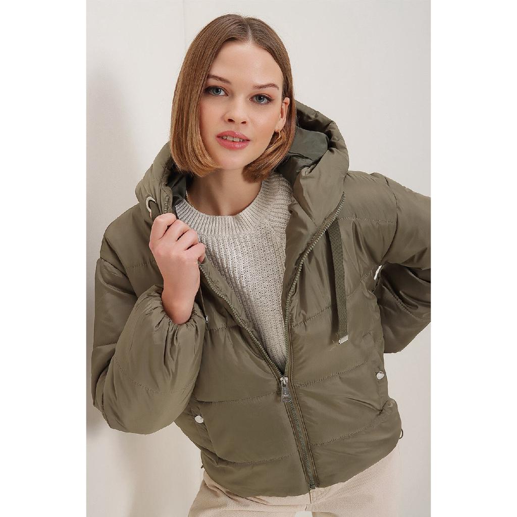 Schwarzer Puffermantel mit Kapuze und Tunnelzug für Damen Hzl22w-bd151171