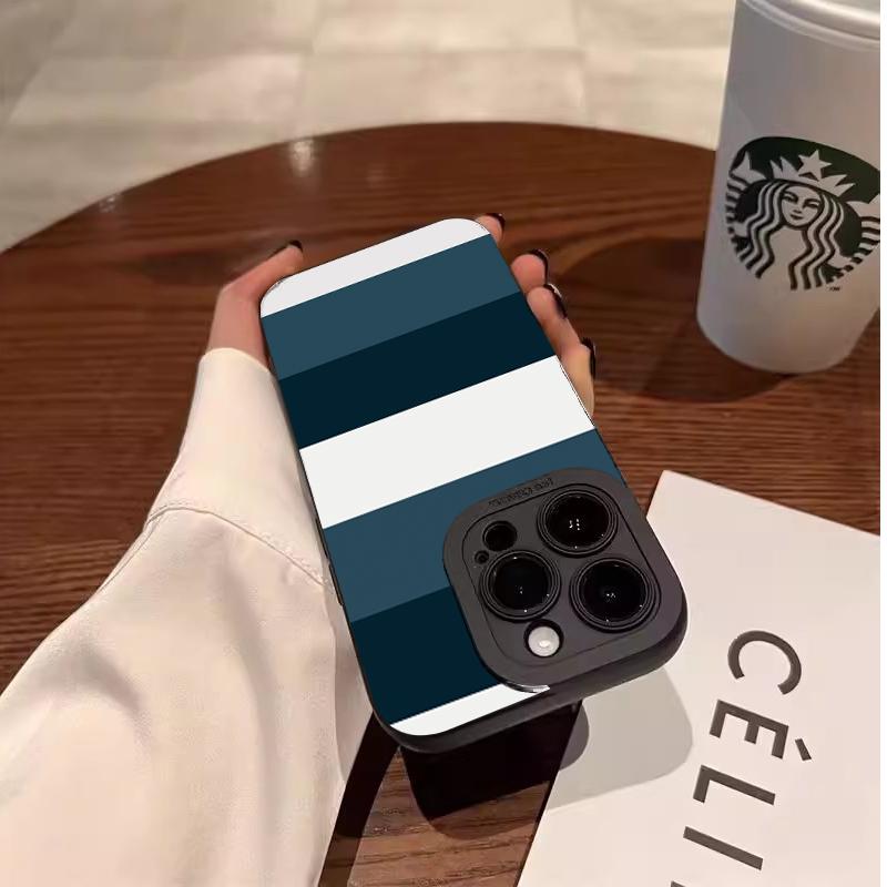 Blue White Striped Pattern Phone Case for Samsung Galaxy S26 S25 S24 S23 Ultra S22 Plus S21 FE A16 A36 A56 A55 A15 A54 A53 Cover