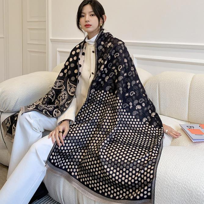 New Arrival Women'S Scarl Thickening Warm Pashmina Cashmere Scarf Female Autumn Winter Soft Scarf Shawl Multipurpose Blanket