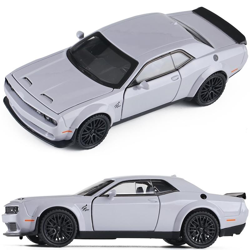 1/32 Dodge Challenger SRT Hellcat Model Hračky Kovový Odlévaný Miniatura 1:32 Zvuková a světelná kolekce vozidel Dárek pro kluky
