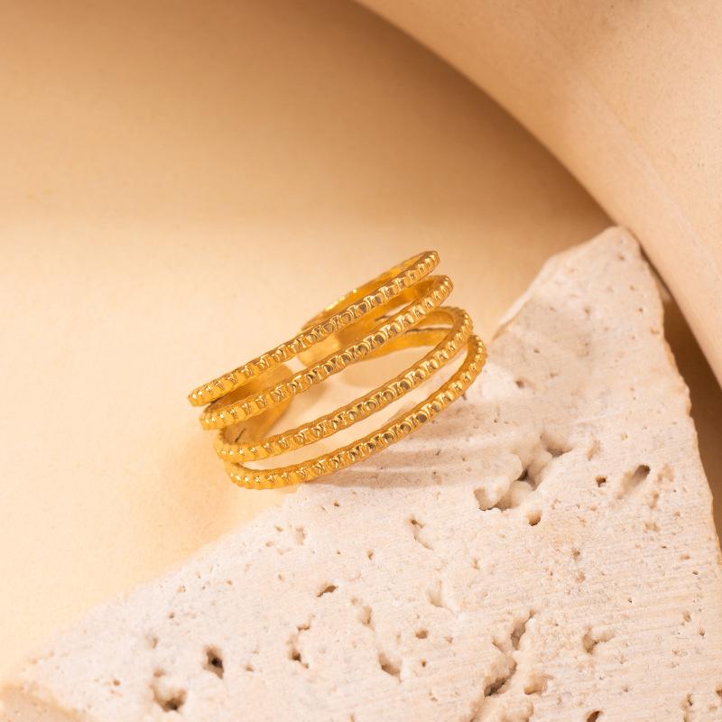 Modischer Nischen-Titanstahl-High-End-Metallring für Damen, nicht verblassend, mit übertriebenem Design und verstellbarer Öffnung für Accessoires