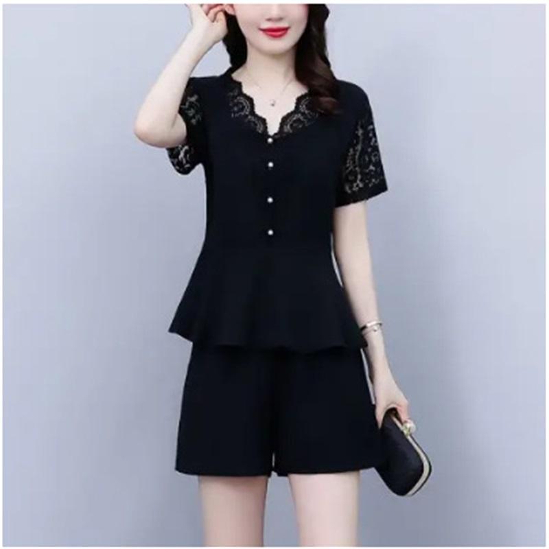 Women's Plus Size 2-piece Lace Trimmed V-neck Top And Shorts Slim Fit Summer Set Pure Black