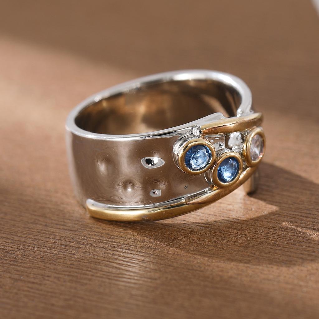 Luxurious hammered pattern inlaid with artificial gemstones ring, made of copper, for women's jewelry, suitable for party wear.