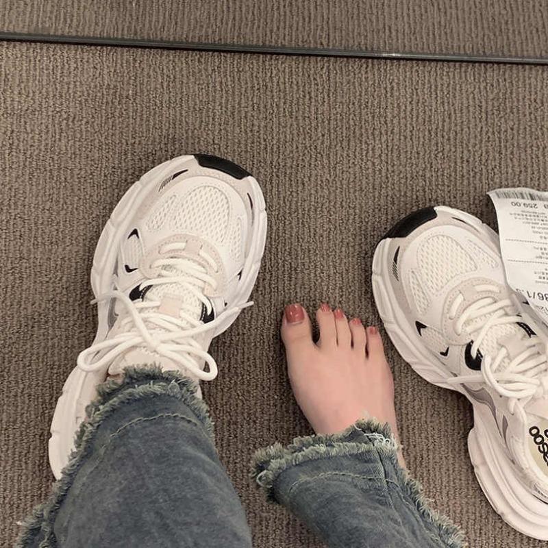 Women's White Chunky Platform Sneakers Lace-Up Breathable Retro Casual Shoes