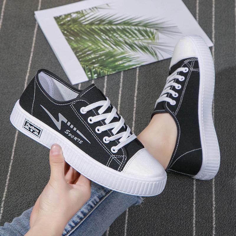New Low-top Canvas Shoes Women's Soft-soled Non-slip Fashion Casual Board Shoes Breathable Super Soft Flat-soled Student Cloth Shoes