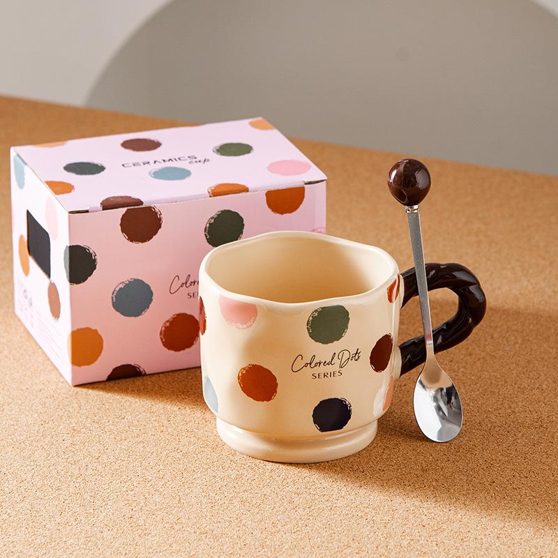 Retro Classic Ceramic Mug Household Water Cup Milk Breakfast Cartoon Cup Creative High Value Souvenir