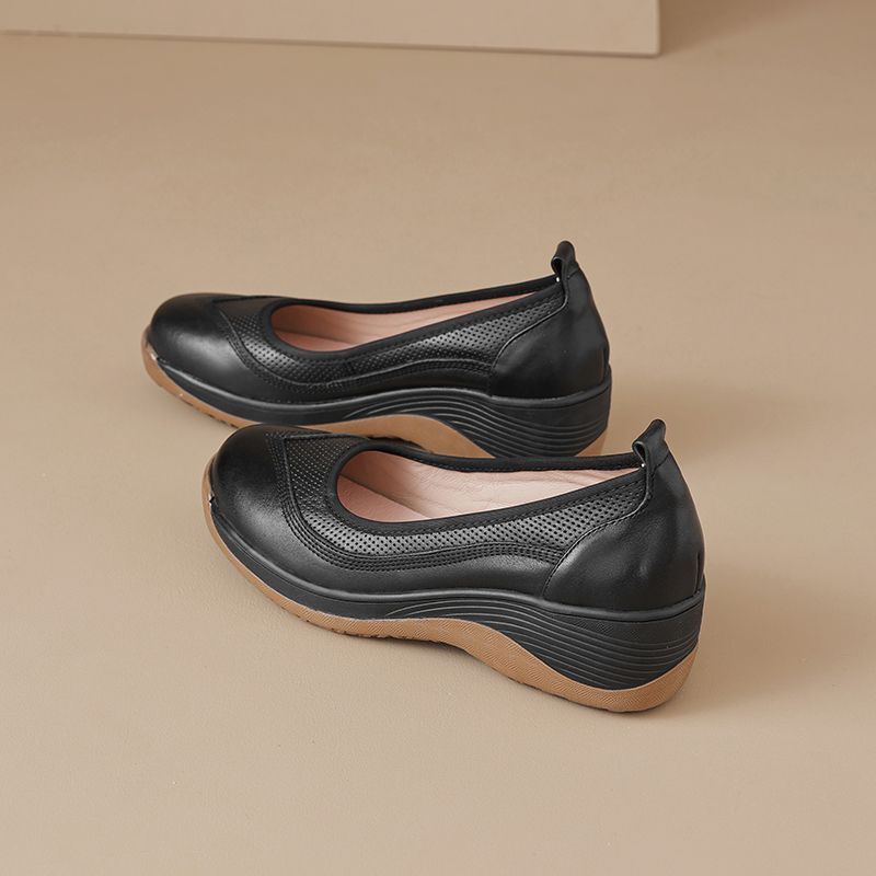 [Full Leather Inside and Outside] Soft Sole Comfortable Mother 2025 New Leather Breathable Casual Shallow Mouth Women's Single Shoes Lazy Shoes