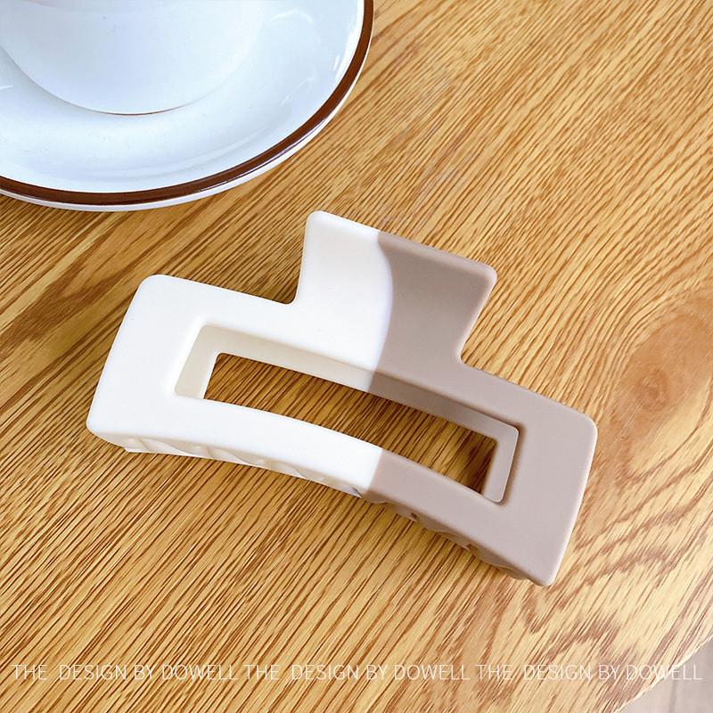 

Elegant Large Color Block Hair Clip For Effortless Updos In Stylish Geometric Design Dark Brown Glossy