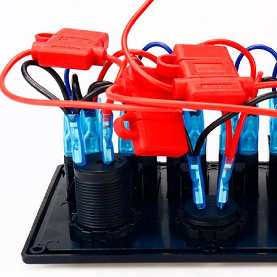Panel spínačů Nehořlavý Dva USB porty Robustní 6 LED kolébkový spínač pro loď
