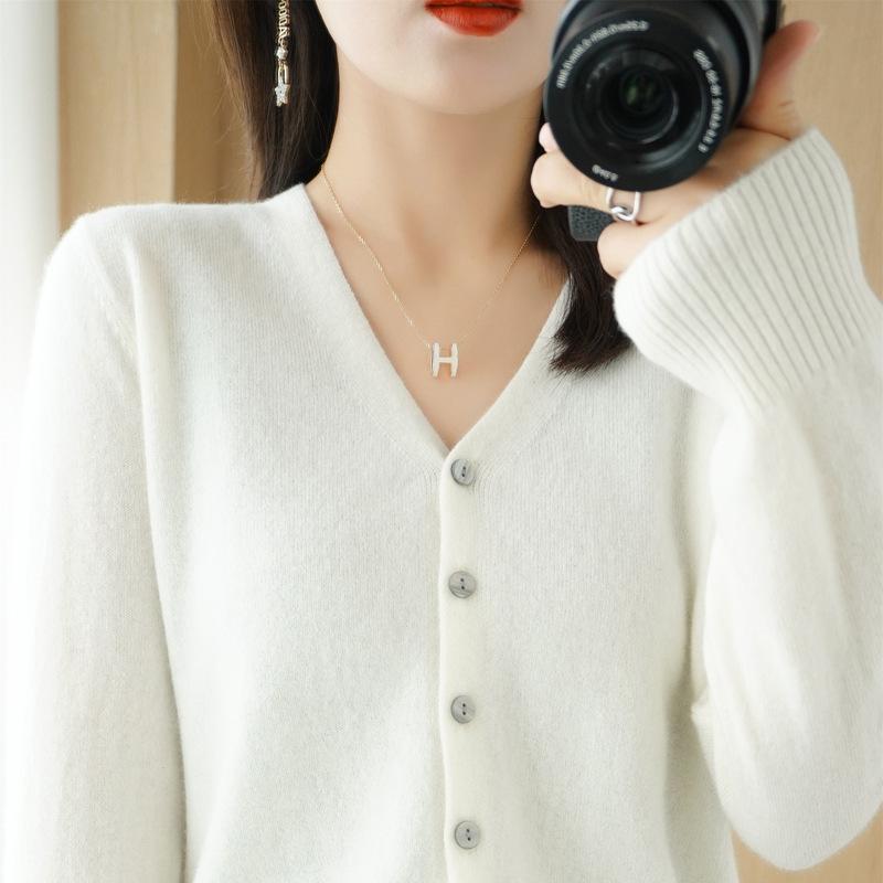 Cardigan Jacket Women's Knitted Bottoming Shirt V-neck Long-sleeved Spring and Autumn Outer Sweater