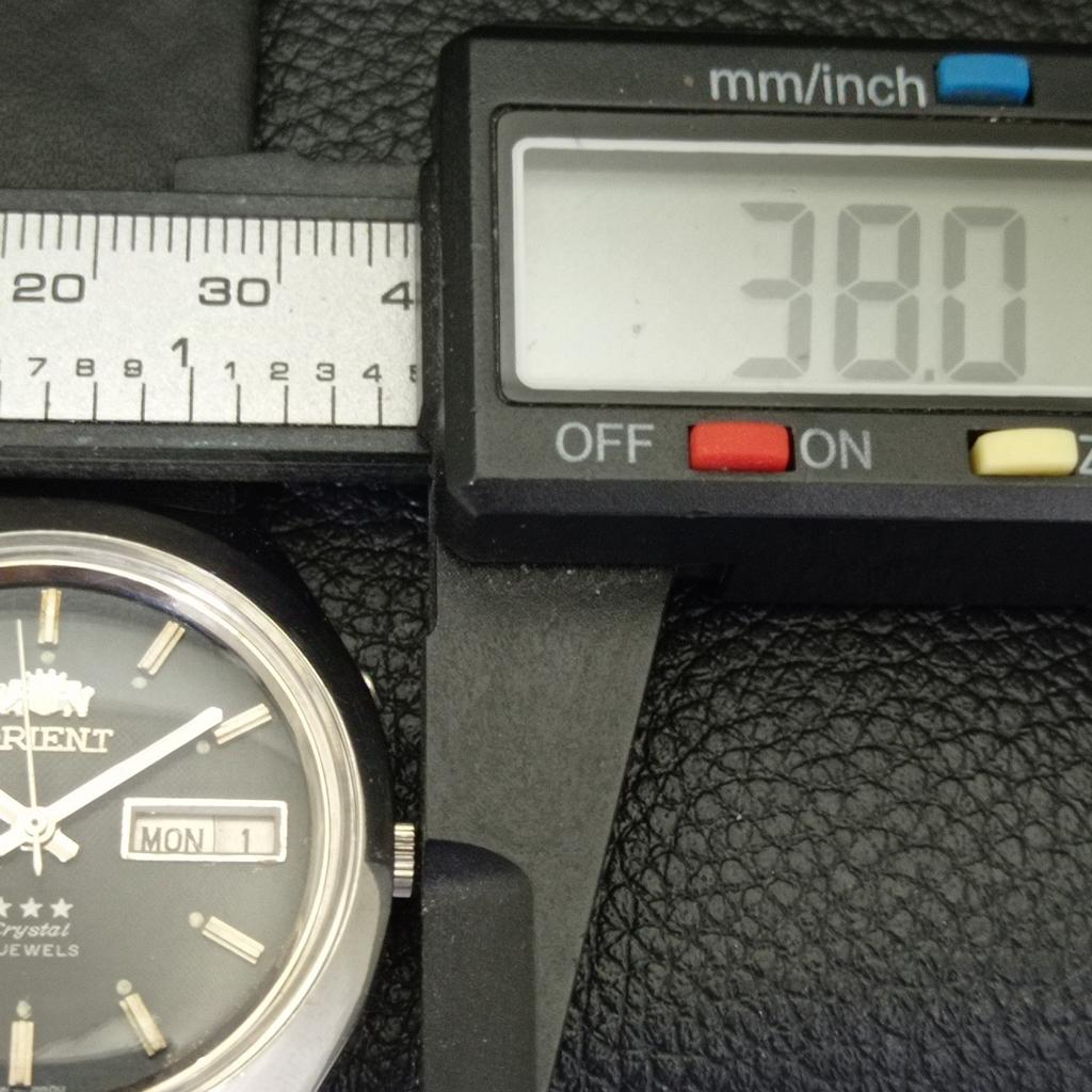 VINTAGE ORIENT CRYSTAL AUTOMATIC 46941 JAPAN MENS ORIGINAL DIAL WATCH A700722-5 R204-a700722