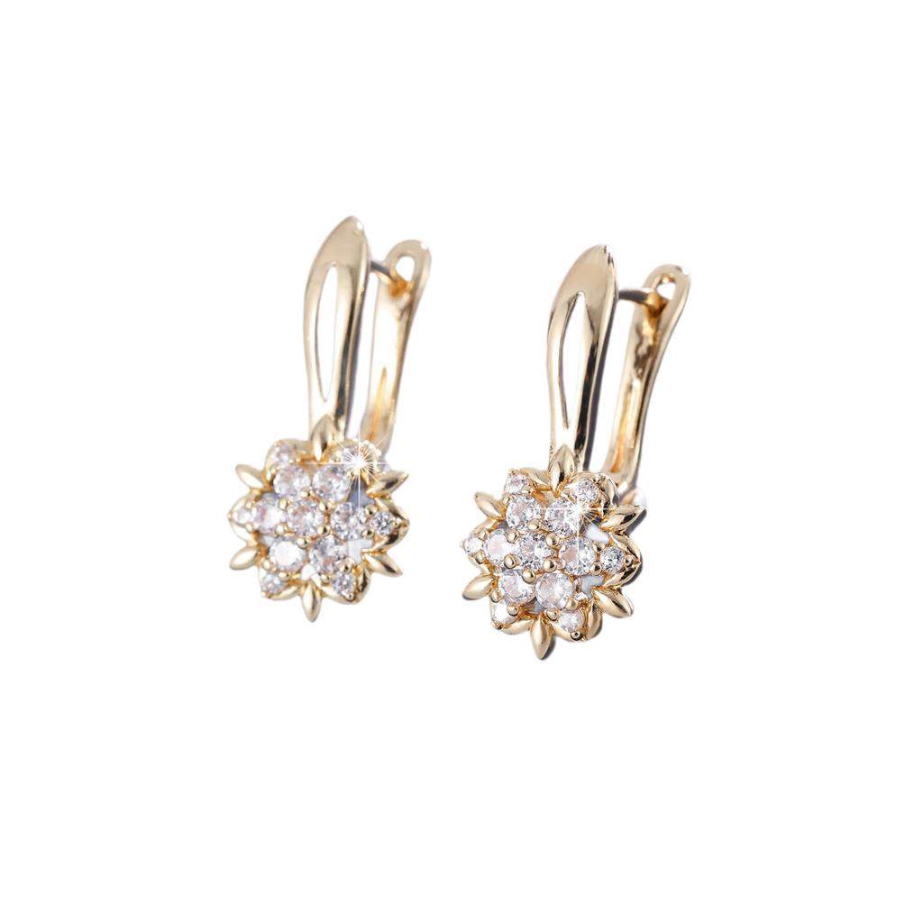 Vintage Elegant 3D Flower Huggie Earrings For Women Versatile Office Wear Exquisite Jewelry Gift