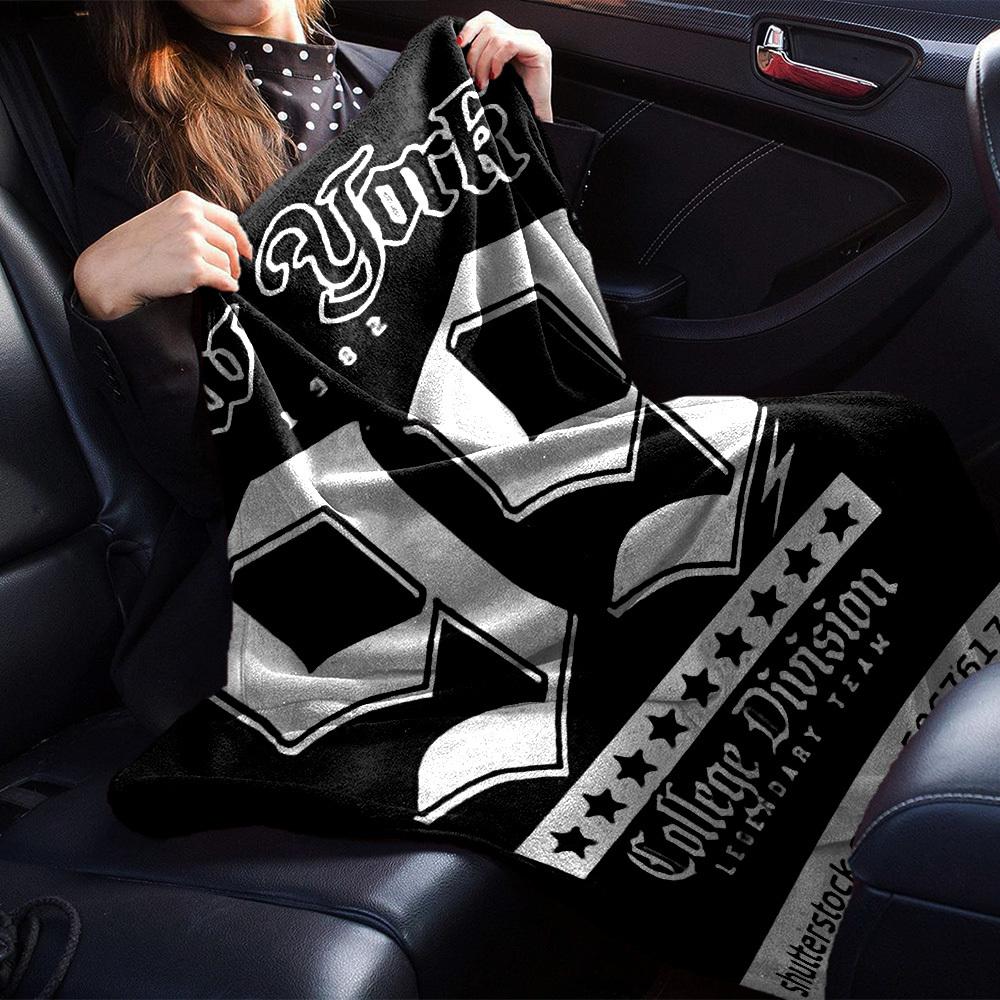 1pc New York 1982 College Division Soft Flannel All Season Throw for Home, Office, Outdoor UseDurable Comfort Soft Warm Throw for Home