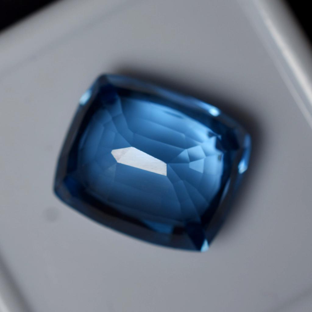 Blue Sapphire Excellent Cushion Cut Natural 8.45 Ct Loose Gemstone CERTIFIED AM-637