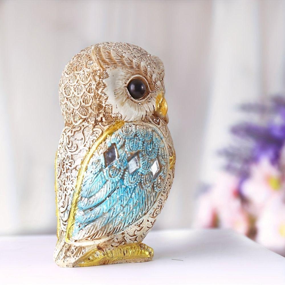 Resin Animal Sculpture Vivid Desktop Ornament Creative Owl Statue  Office