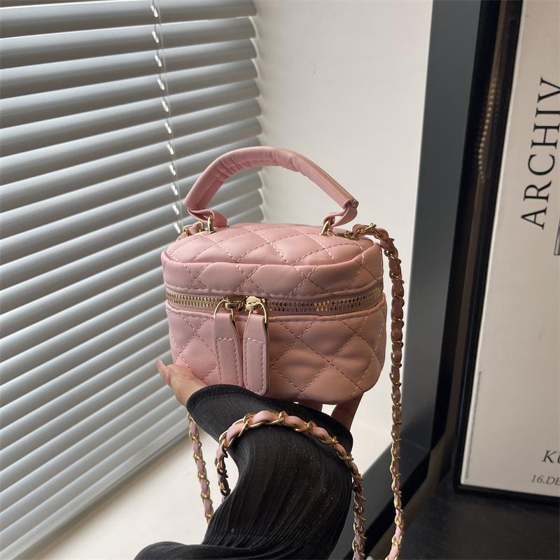 

Spring and summer new ridge chain key bag fashionable mini portable mouth red envelope high-end chain oblique span bag розовый