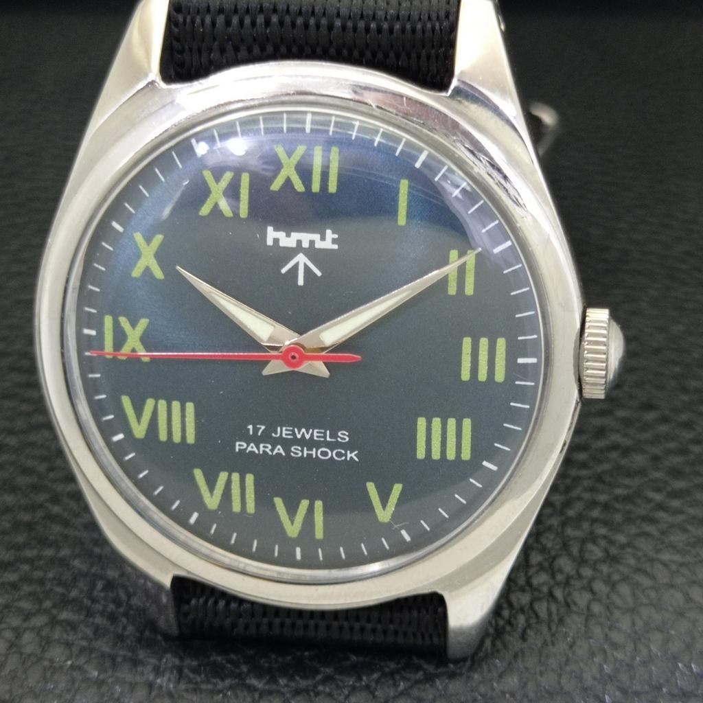 VINTAGE HMT HAND-WINDING INDIAN MENS ROMAN FIGURE BLUE DIAL WATCH A702856-1