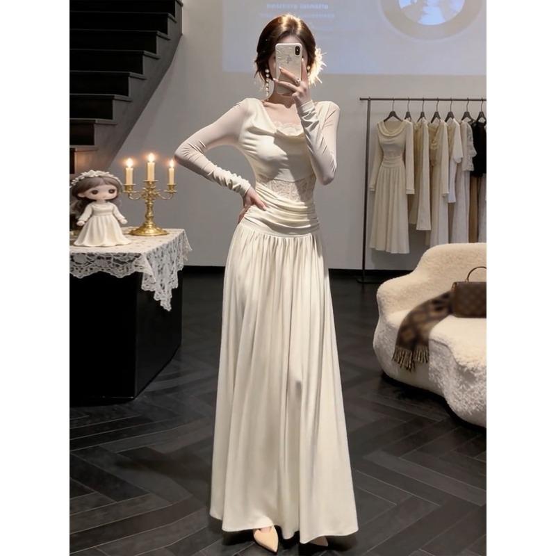 Französisches reines Verlangen Hohl-Aprikosen-Kleid Kinder Herbst und Winter Neujahrsrobe mit Taillenkleid