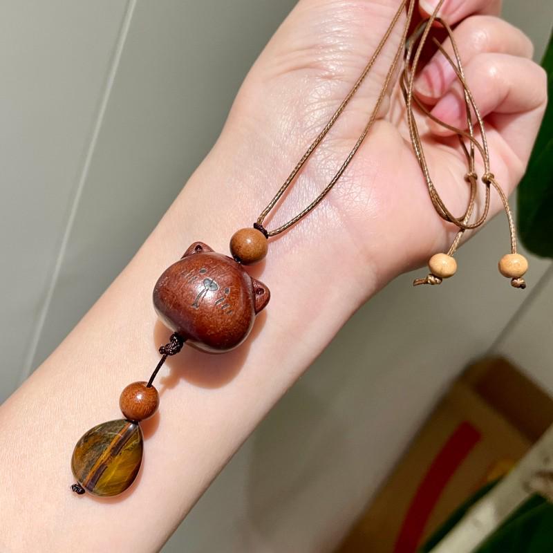 Tiger Eye Wooden Little Bear Dog Necklace: Women's Cute Beaded Sweater Chain for Autumn/Winter.