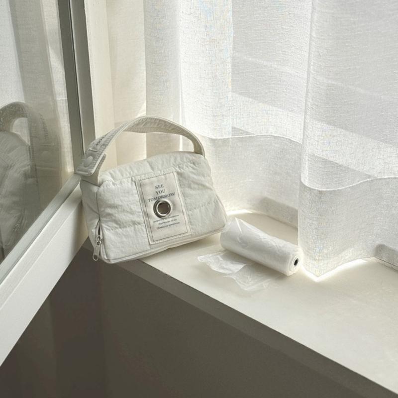 Stylish Stroller Wet Wipes Pouch Travel Essential for Parents Reusable Cotton Storage Bag Care Accessory