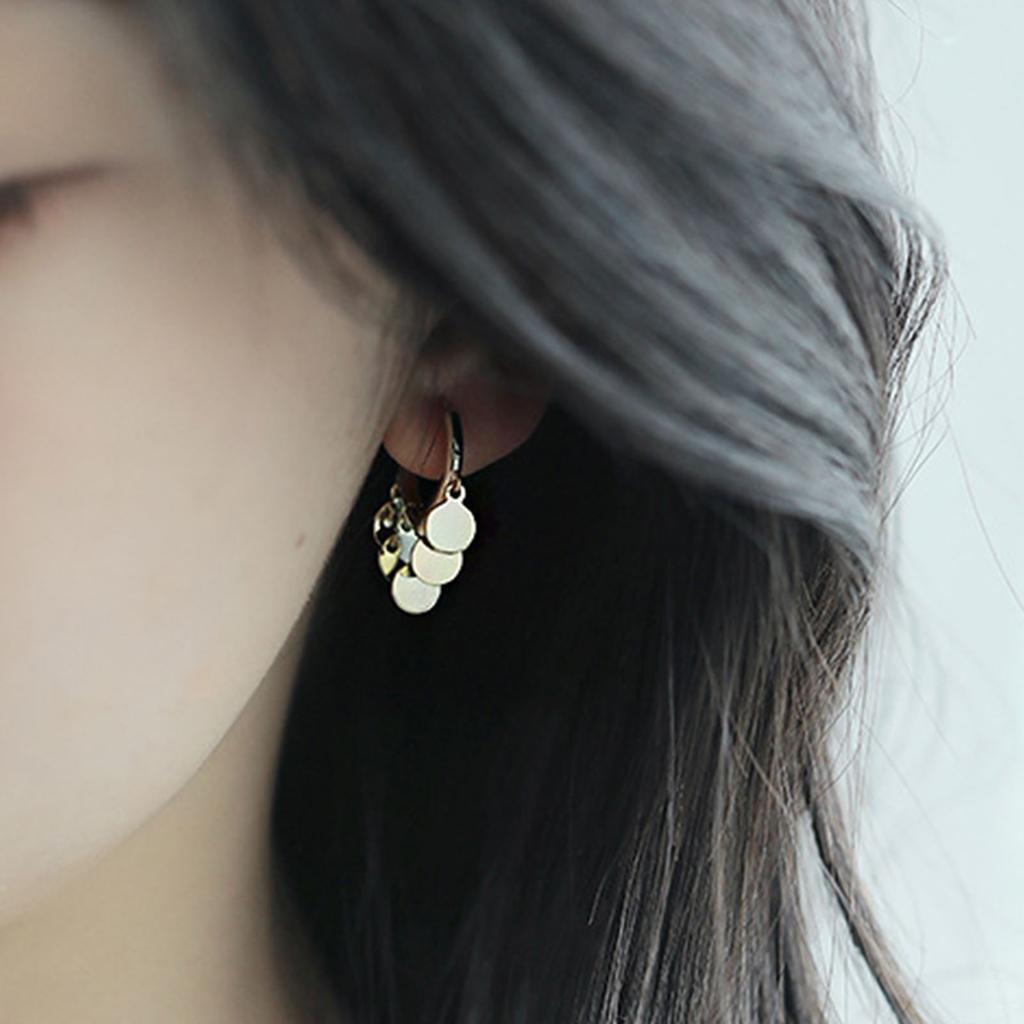 Small Round Disc Earrings Clips, Stylish And Luxurious Hoop Earrings With Elegant And Unique Tassel Clips.