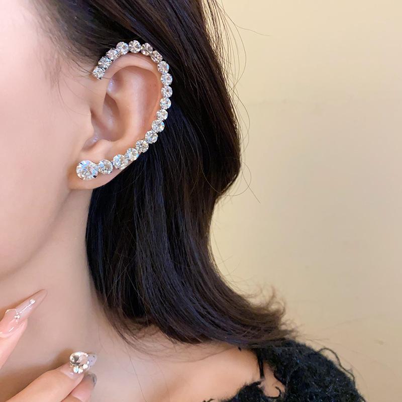 Silver Needle Diamond Round Geometric Stud Earrings Ear Clips Integrated Light Luxury Premium Temperament Earrings Commuter Exquisite Earrings Women