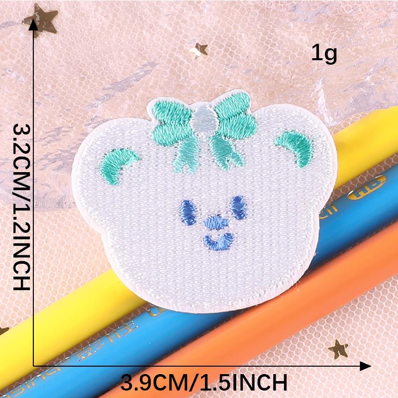 Self-Adhesive Cartoon Bear Embroidery Patch for DIY Scrapbook