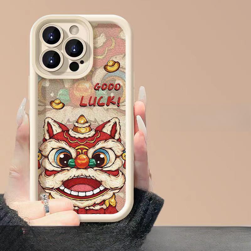 

Национальный тренд Шнурок для танца льва Подходит для Apple 15PRO Подходит для Apple 16 Овечья кожа 14 Матовый силикон 13 Защита от падения 8 iPhone 6 plus/6s Plus