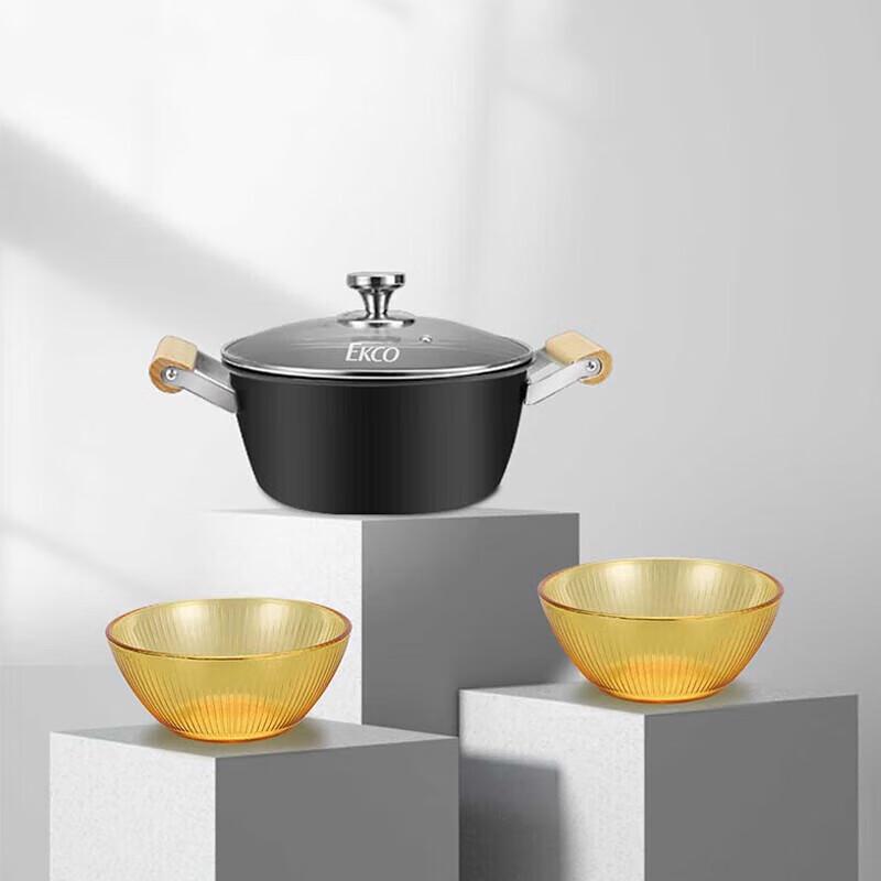 Corning VISION s Extreme Iron Soup Pot & Crystal Tableware Set