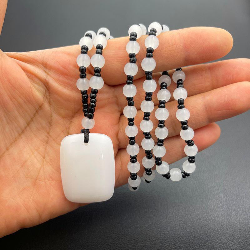 Collier Pendentif Boucle de Sécurité en Jade de Verre Paisible Cadeau pour Hommes et Femmes