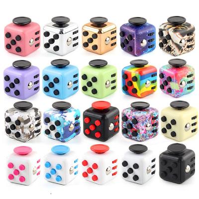 Cubo Magico Giocattolo Antistress: Dadi di Decompressione Infiniti