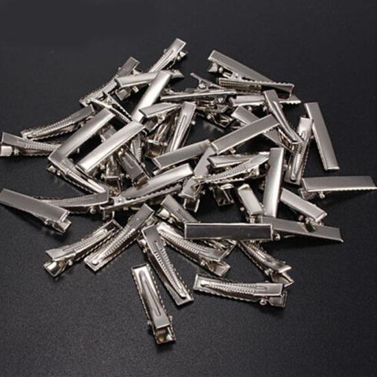 20 ks ploché kovové spony s jedním hrotem aligátorové spony s mašličkami pro vlastní potřebu