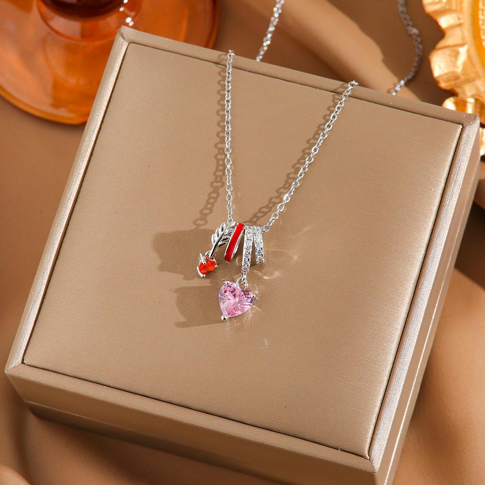 Four Leaf Clover Pendant Necklace For Women Fashionable Zircon Crystal Adjustable Chain Delicate And Versatile Jewelry