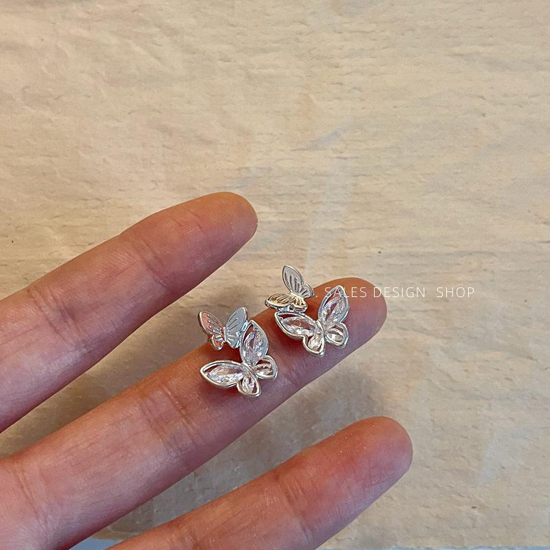 Korean Zircon Hollow Butterfly Earrings - Exquisite, Light Luxury Studs for Women