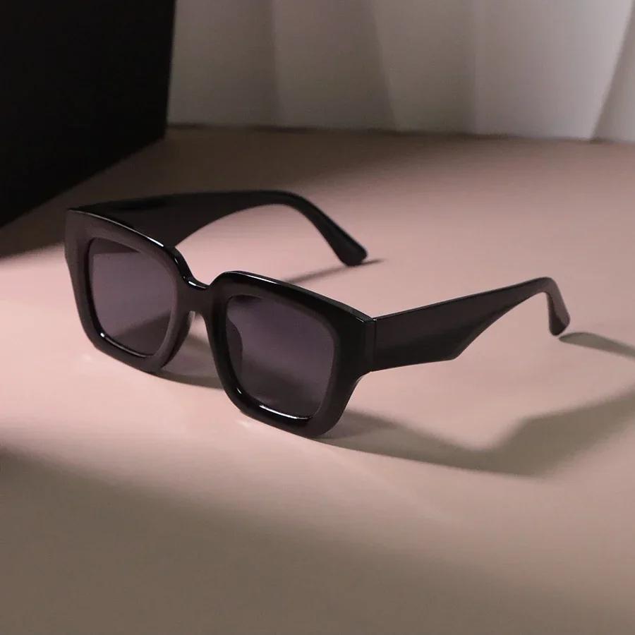 Vintage Square Sunglasses Women Men Retro Mirror Punk Designer Shades UV Protection Fashion Outdoor Oculos De Sol