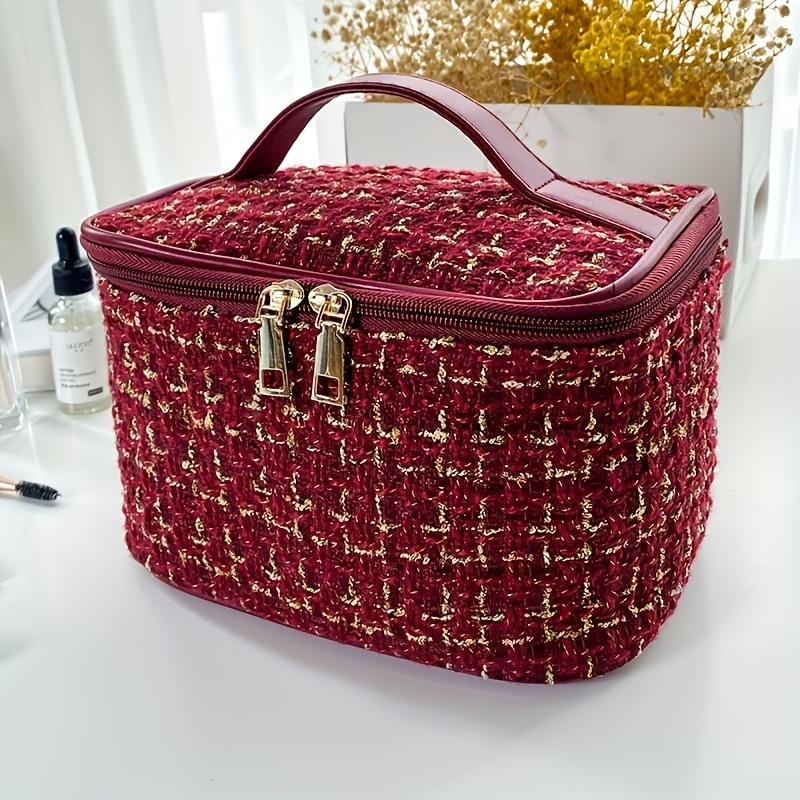 [Stylish Makeup Bag] Large Plaid Makeup Bag | Multi-Functional Travel Organizer with Rayon Lining, Polyester Material,Perfect Gift for Girlfriend,Wife